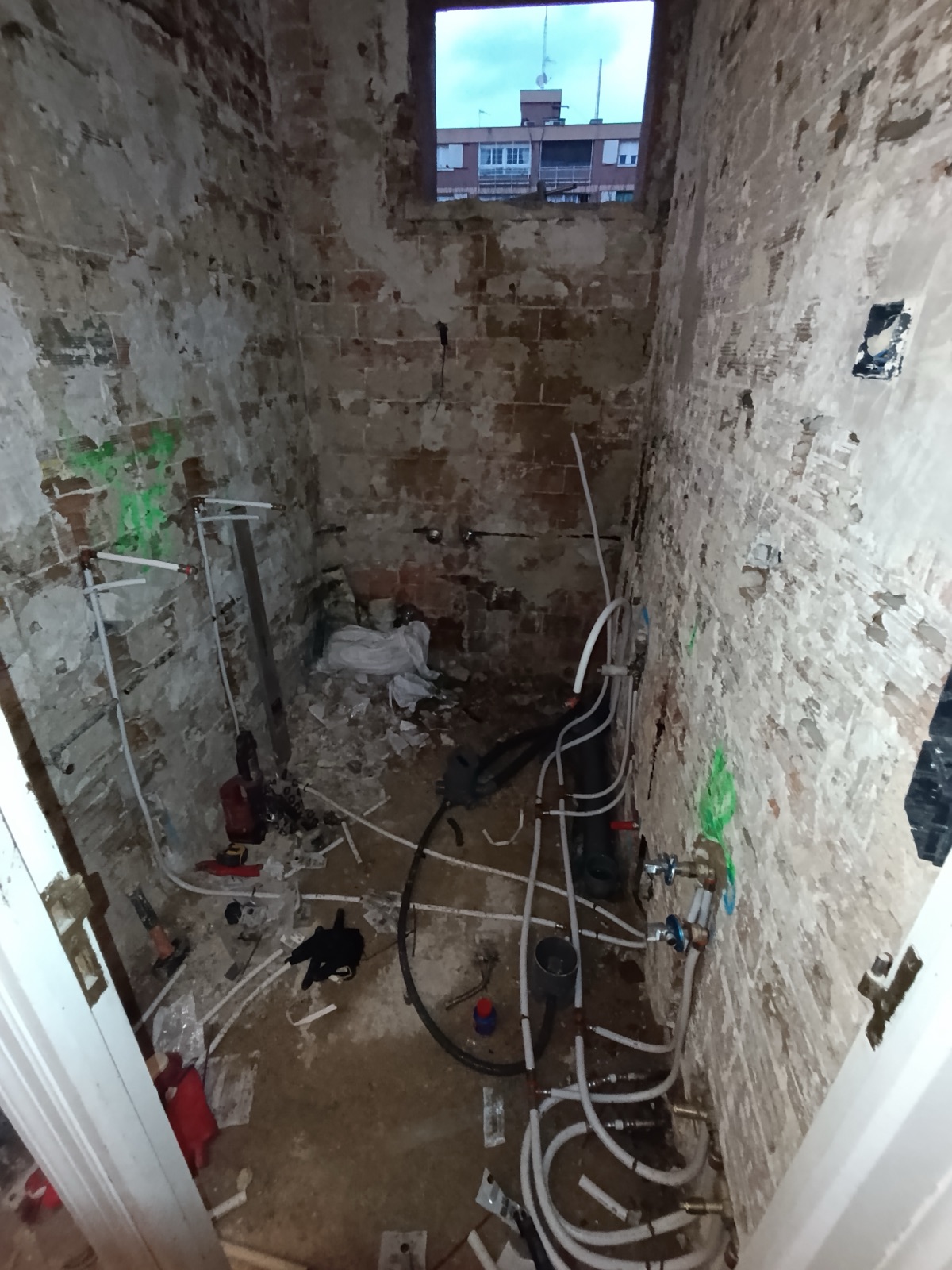 Reforma de baño en Madrid - DC Reformas