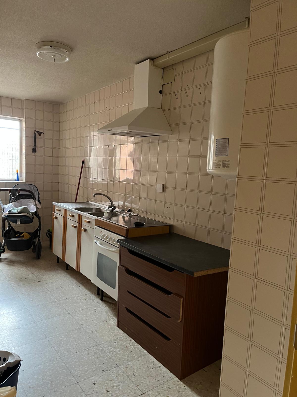 Cocina en Vallecas antes de la reforma